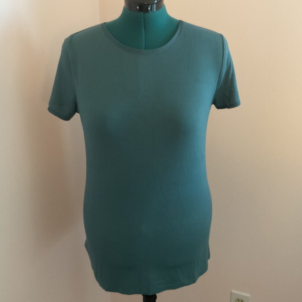 NWT Ann Taylor Misses Large Zip-Back Shortsleeve Tee